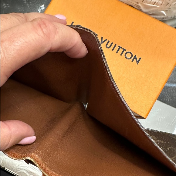 Louis Vuitton Monogram Canvas Leather coins Wallet in fair to good condition - Picture 7 of 14